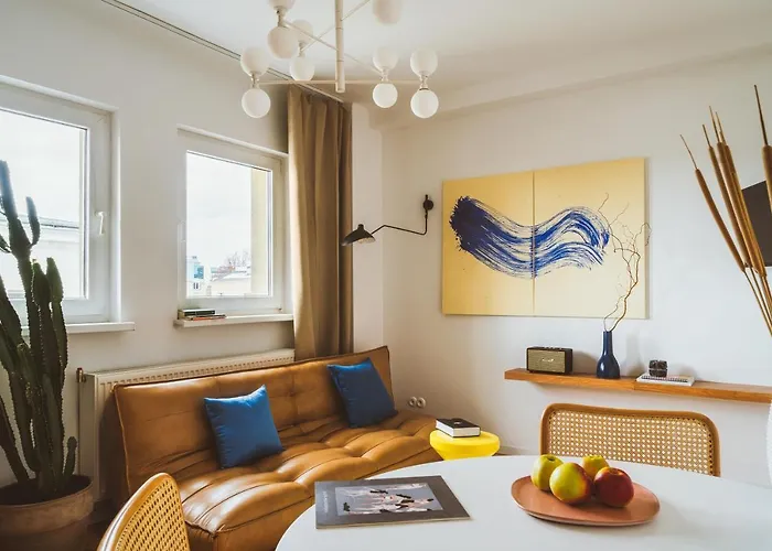 Warsaw Concierge Eclectic Design