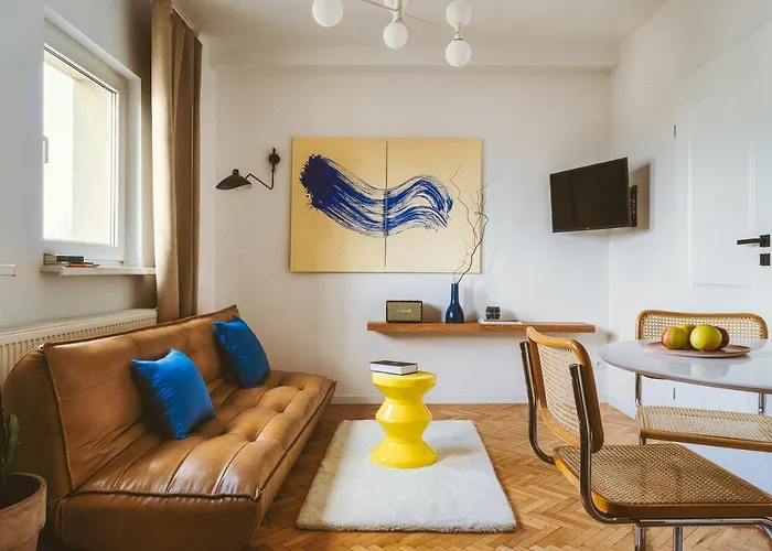 Warsaw Concierge Eclectic Design